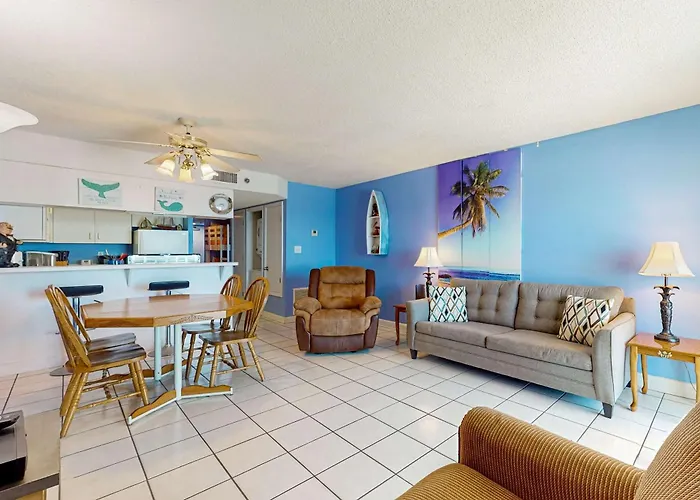 Clearwater With Bunk Pool & Balcony - Walk To Waves