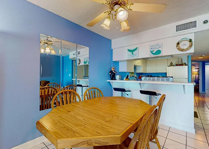 Clearwater With Bunk Pool & Balcony - Walk To Waves Holiday home Gulf Shores