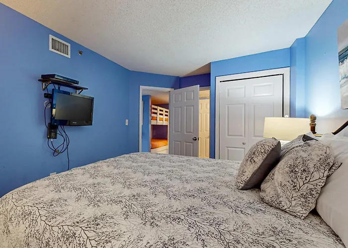 Clearwater With Bunk Pool & Balcony - Walk To Waves Holiday home Gulf Shores