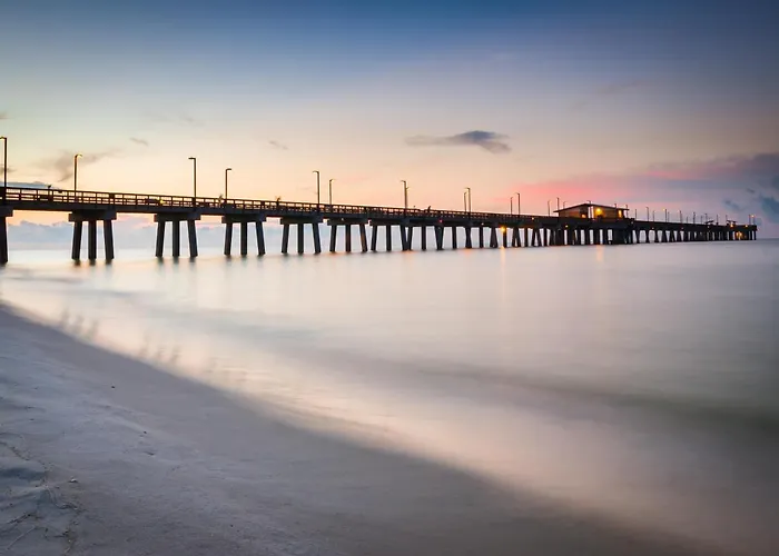 Clearwater With Bunk Pool & Balcony - Walk To Waves Gulf Shores
